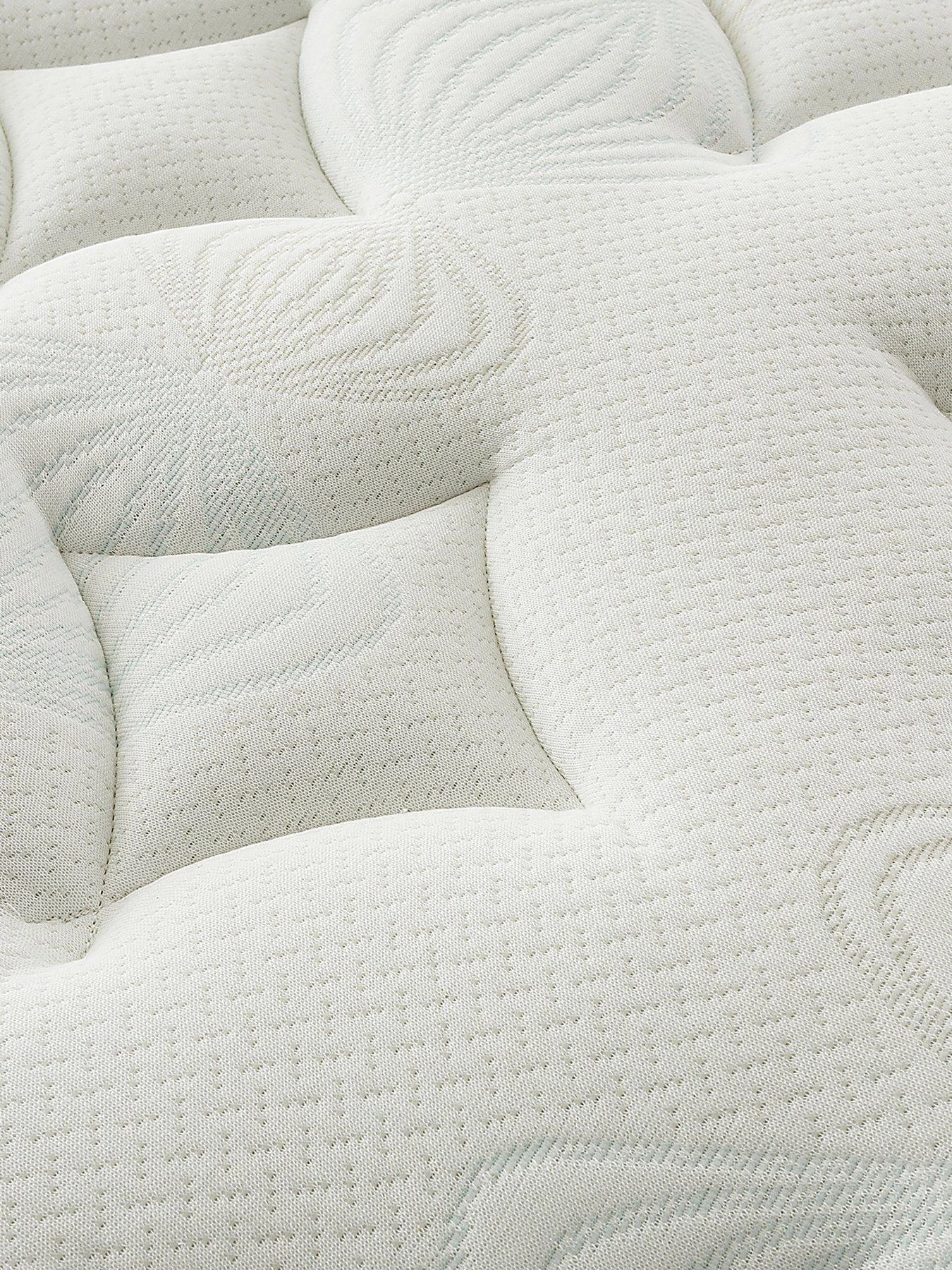 Silentnight Mirapocket Jasmine 2000 Memory Foam Mattress 6 Silentnight Mirapocket Jasmine 2000 Memory Foam Mattress - Image 4