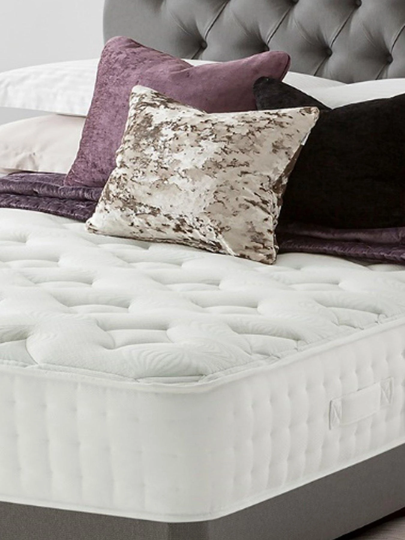 Silentnight Mirapocket Jasmine 2000 Memory Foam Mattress 7 Silentnight Mirapocket Jasmine 2000 Memory Foam Mattress - Image 5