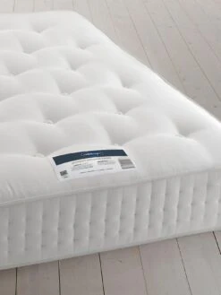 Silentnight Chloe Natural 2800 Pocket Ortho Mattress - Firm -Oleu Furniture Shop 6WENJ SQ4 0000000013 WHITE SLd2