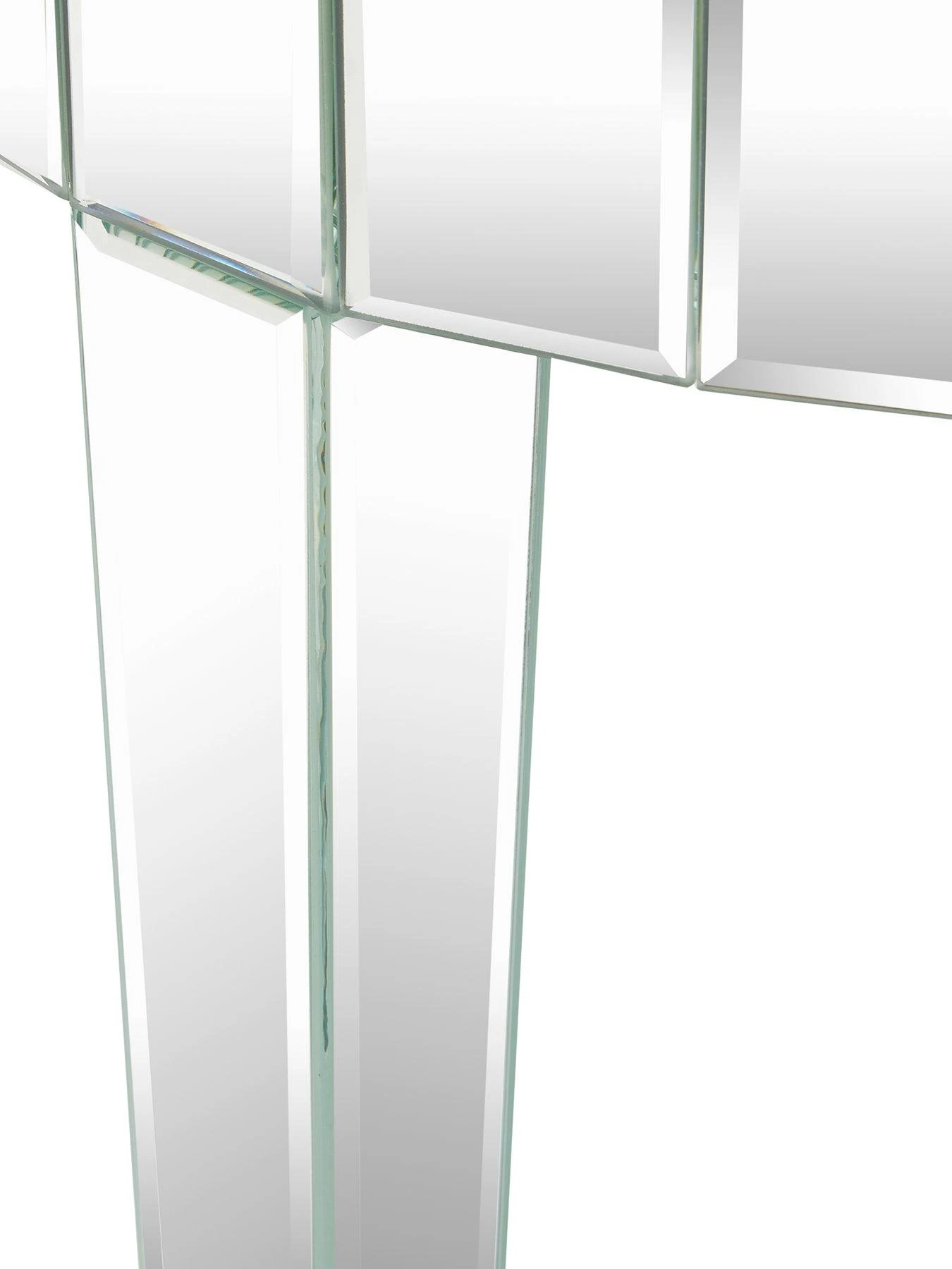 Michelle Keegan Home Vegas Mirrored Occasional Lamp Table 5 Michelle Keegan Home Vegas Mirrored Occasional Lamp Table - Image 3