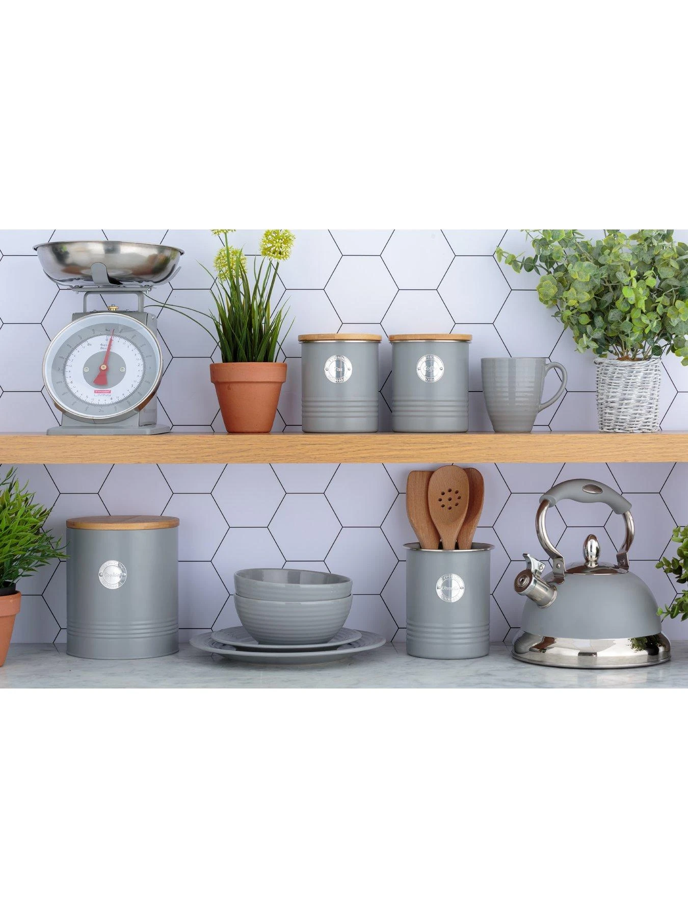 Typhoon Living Cookie Tin – Grey 8 Typhoon Living Cookie Tin – Grey - Image 6