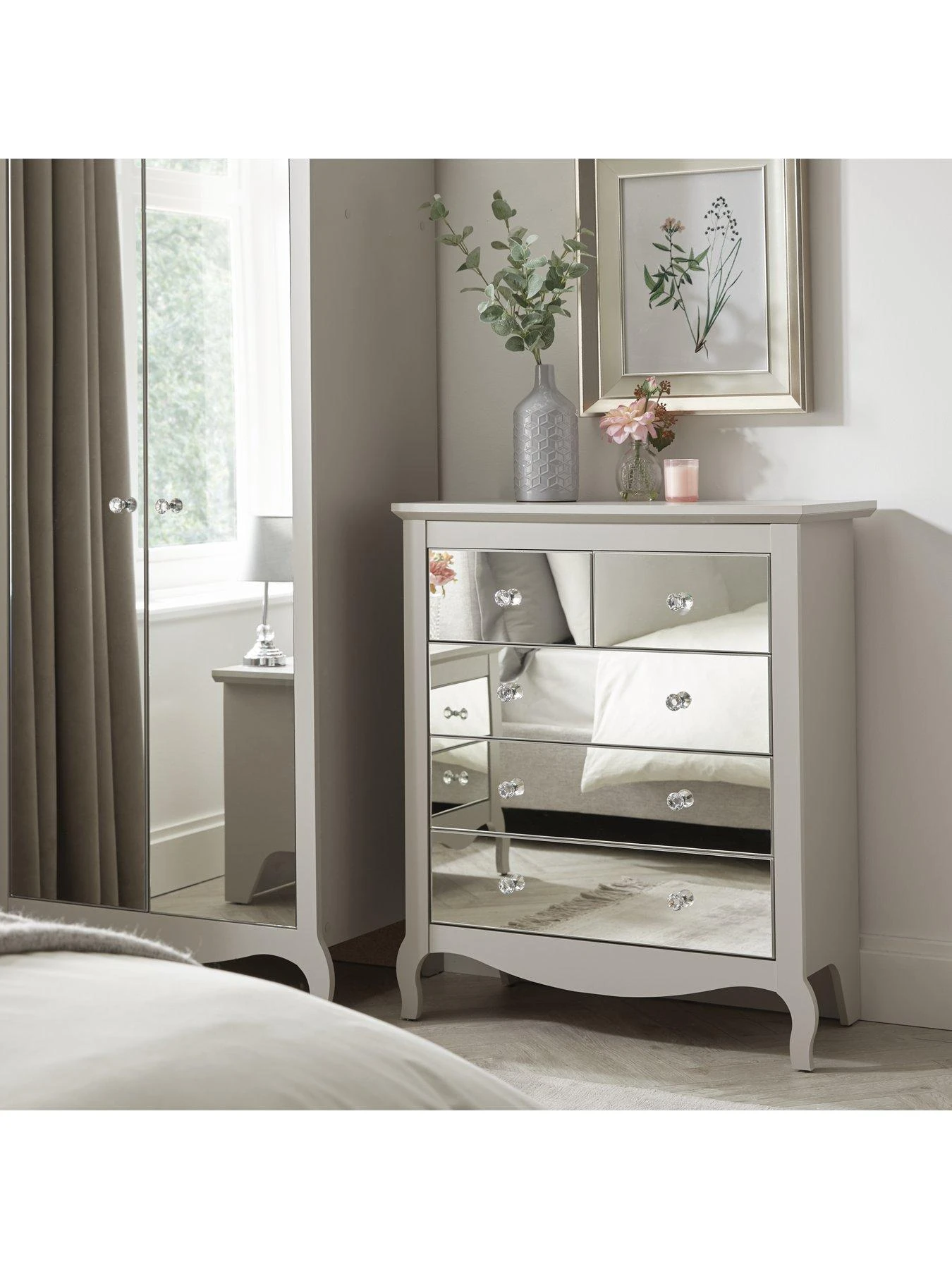 Very Home Sandy Mirrored 3 + 2 Drawer Chest 4 Very Home Sandy Mirrored 3 + 2 Drawer Chest - Image 2