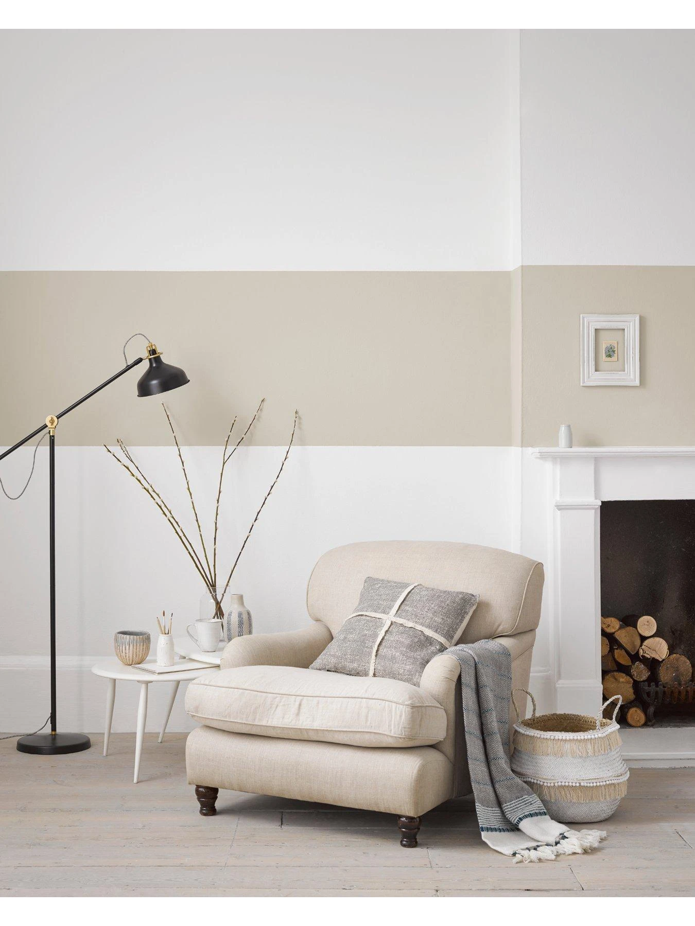 Rust-Oleum Chalky Finish 2.5-litre Wall Paint – Hessian 5 Rust-Oleum Chalky Finish 2.5-litre Wall Paint – Hessian - Image 3