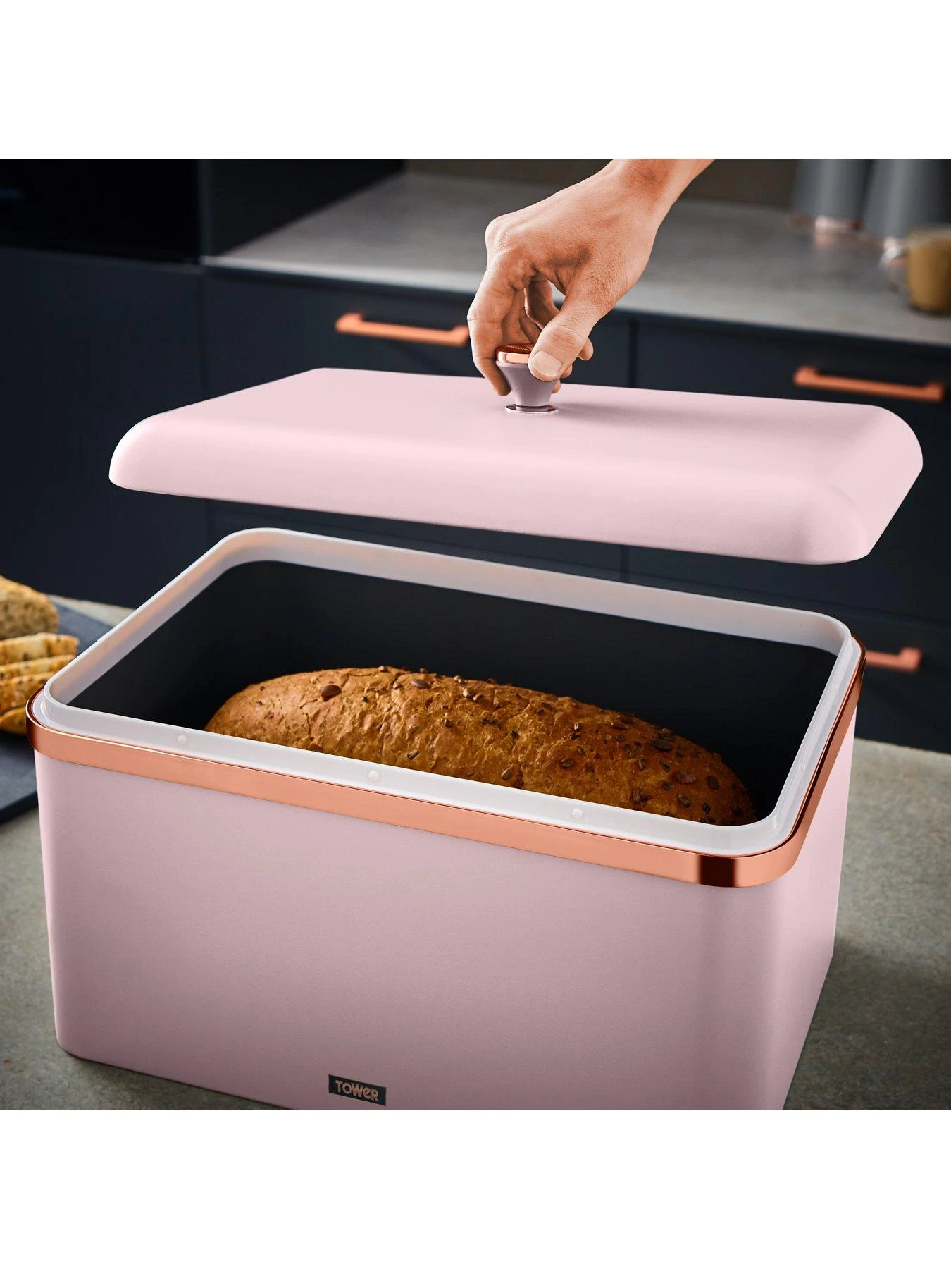 Tower Cavaletto Bread Bin - Pink 5 Tower Cavaletto Bread Bin - Pink - Image 3