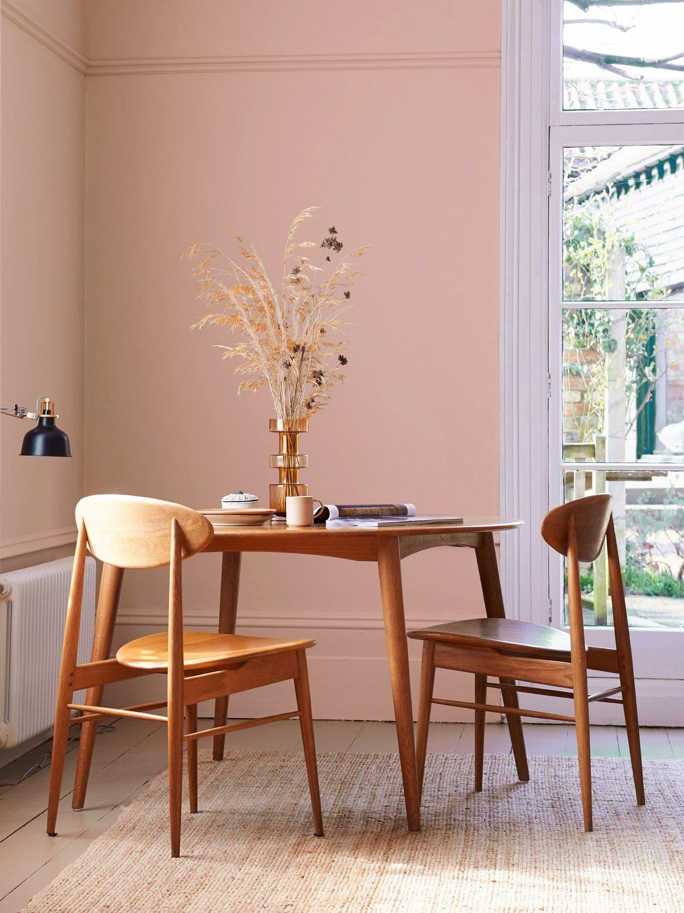 Rust-Oleum Chalky Wall Paint Pink Champagne 2.5l 4 Rust-Oleum Chalky Wall Paint Pink Champagne 2.5l - Image 2