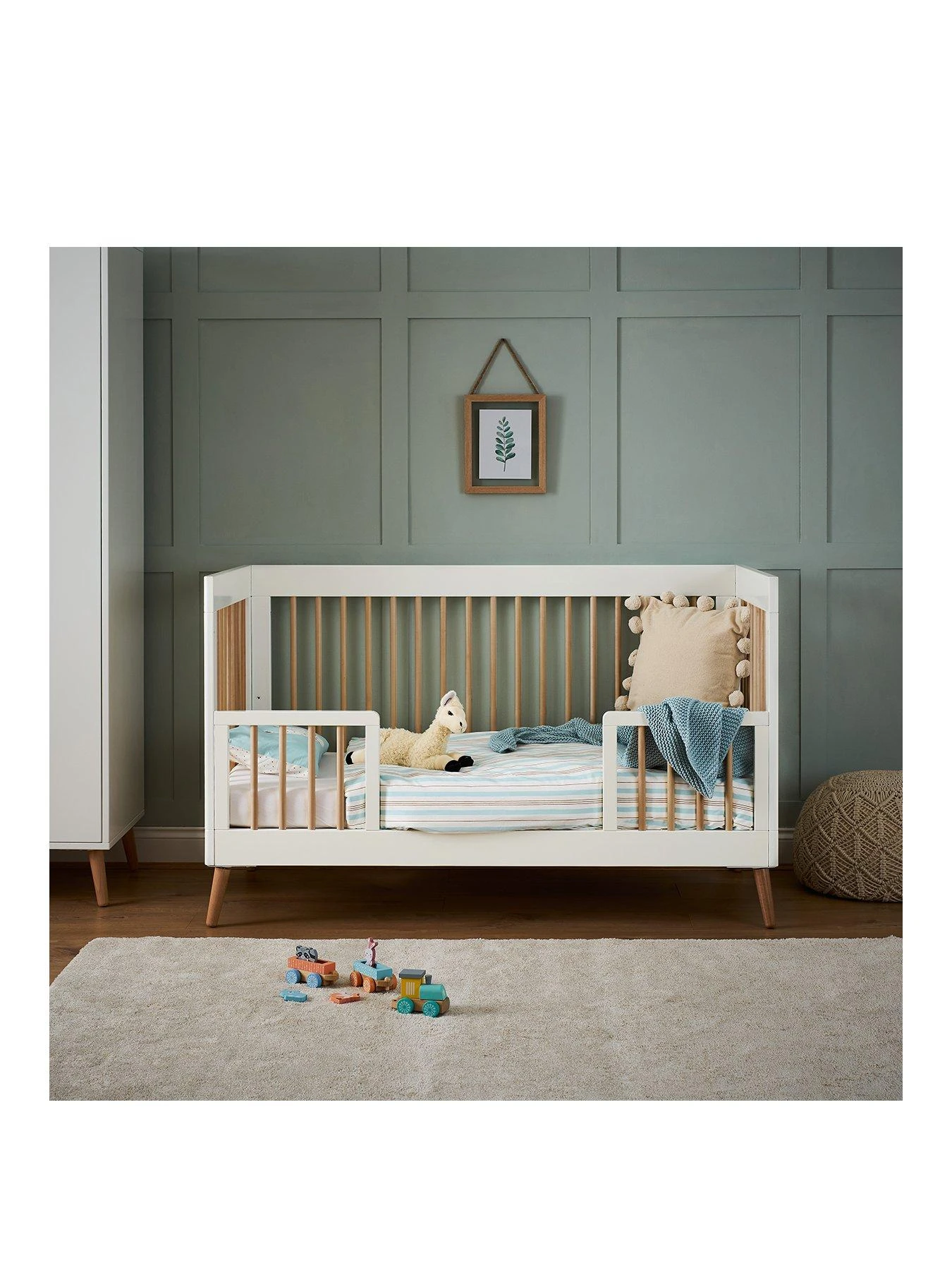 Obaby Maya Two Piece Room Set 4 Obaby Maya Two Piece Room Set - Image 2