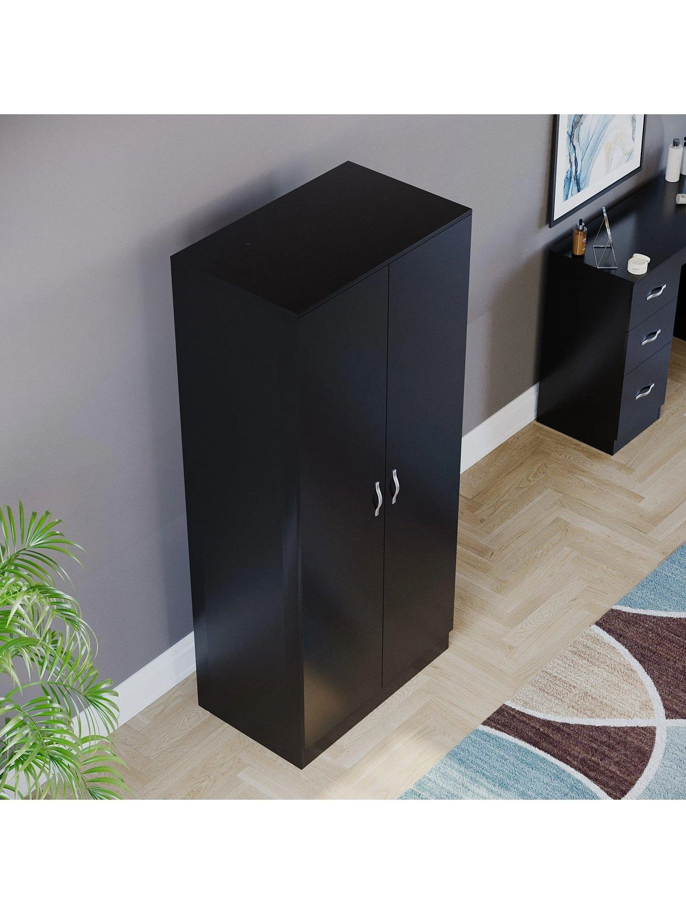Vida Designs Riano 2 Door Wardrobe - Black 6 Vida Designs Riano 2 Door Wardrobe - Black - Image 4