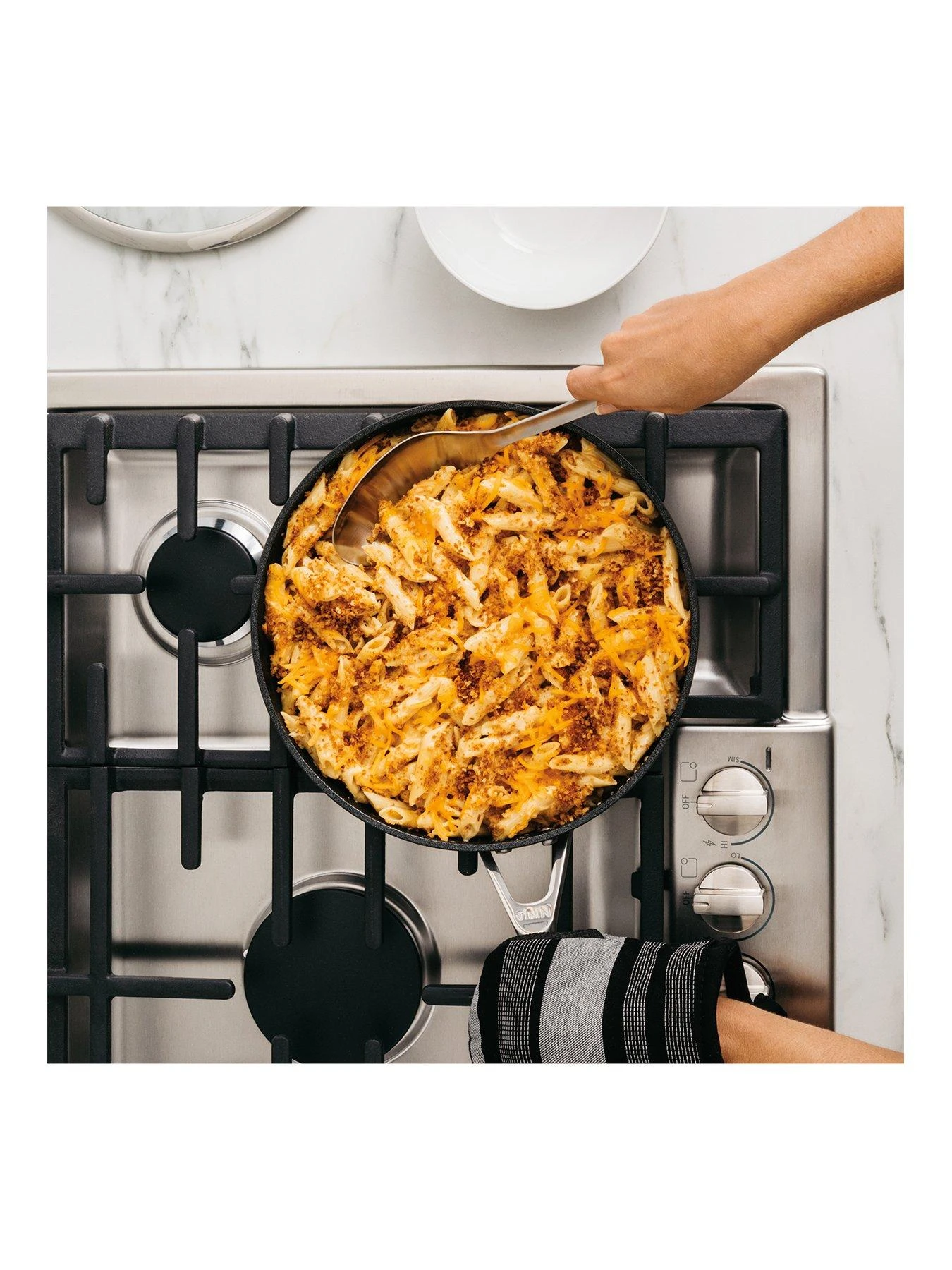 NINJA Foodi ZEROSTICK 26cm Saute Pan With Lid, Non Stick - C30126UK 6 NINJA Foodi ZEROSTICK 26cm Saute Pan With Lid, Non Stick - C30126UK - Image 4