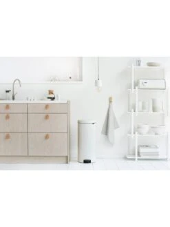 Brabantia Newicon 30-Litre Bin In White 9 Brabantia Newicon 30-Litre Bin In White -Oleu Furniture Shop TY7E7 SQ4 0000000013 WHITE SLd2