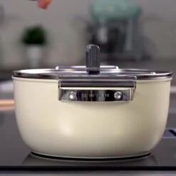 Smeg Casserole 2 Handles With lid 26cm -Oleu Furniture Shop UG73G SQ8 0000000017 RED DVvP