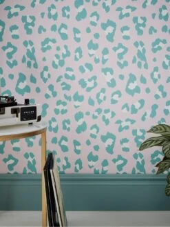 Envy Big Cat Wallpaper