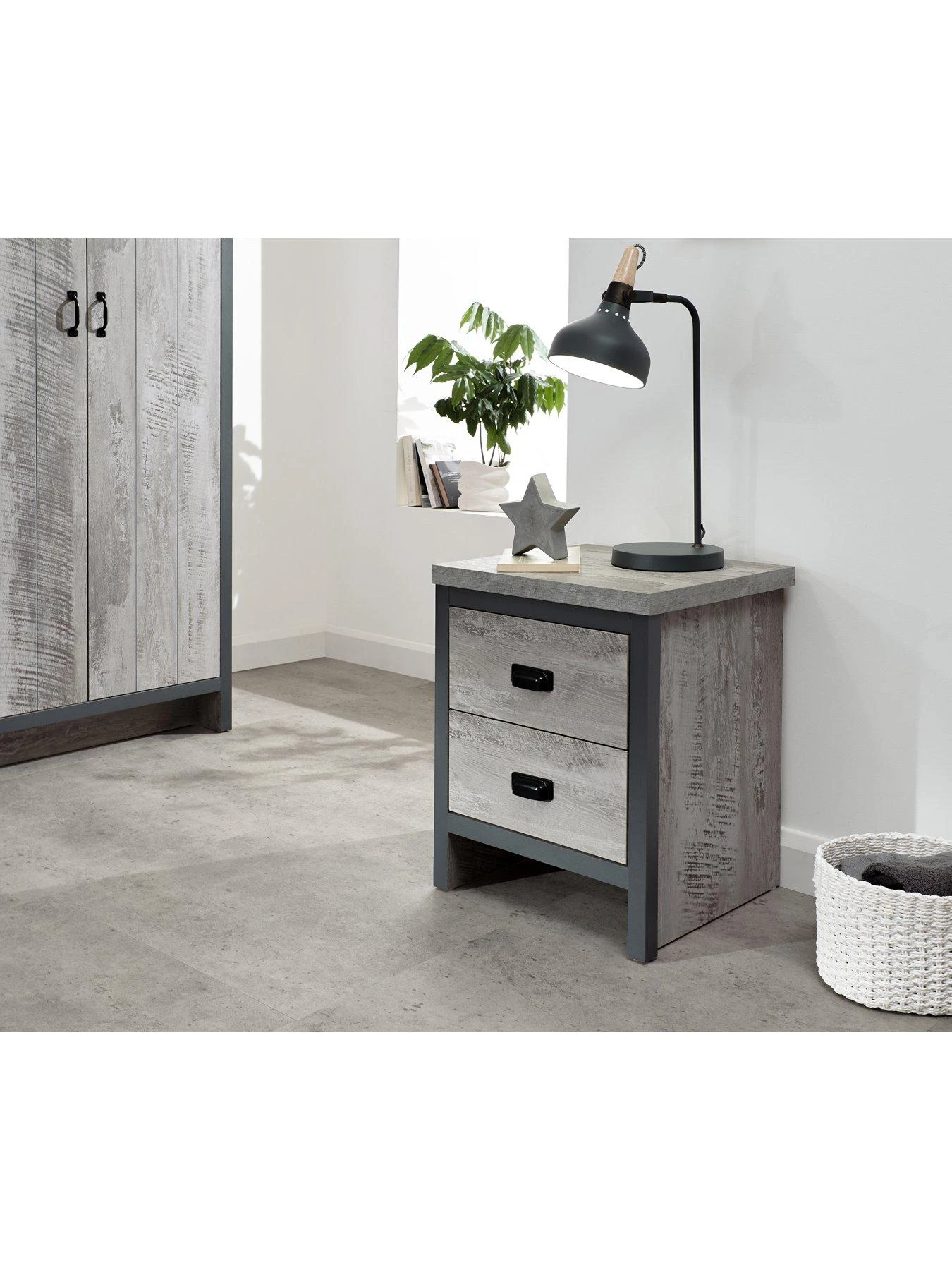 GFW Boston 3 Piece Package - 2 Door Wardrobe, 4 Drawer Chest, Bedside Chest - Grey 7 GFW Boston 3 Piece Package - 2 Door Wardrobe, 4 Drawer Chest, Bedside Chest - Grey - Image 5