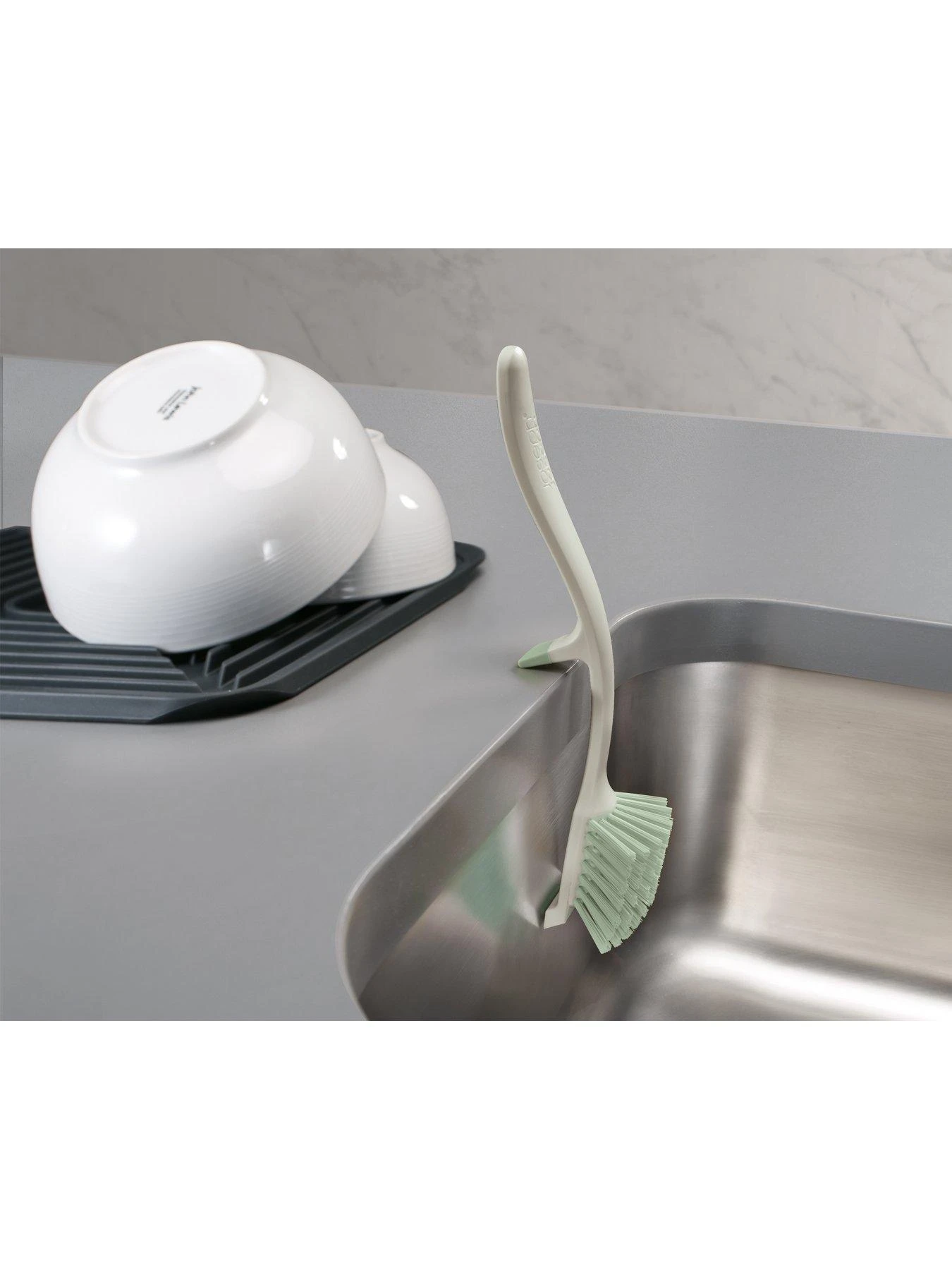 Joseph Joseph Edge Dish Brush 4 Joseph Joseph Edge Dish Brush - Image 2
