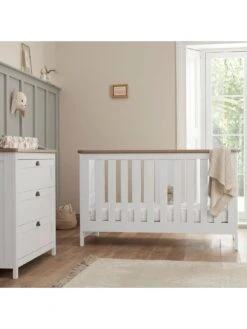 Tutti Bambini Verona 2 Piece Nursery Furniture Room Set - White/Oak