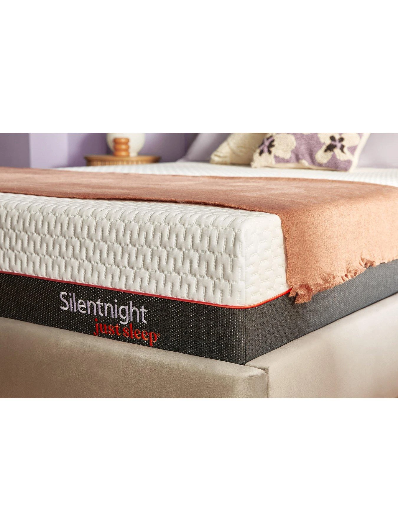 Silentnight Just Sleep Calm Memory 1000 Pocket Mattress 7 Silentnight Just Sleep Calm Memory 1000 Pocket Mattress - Image 5