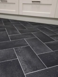 Vinyl Tile Effect -Slate