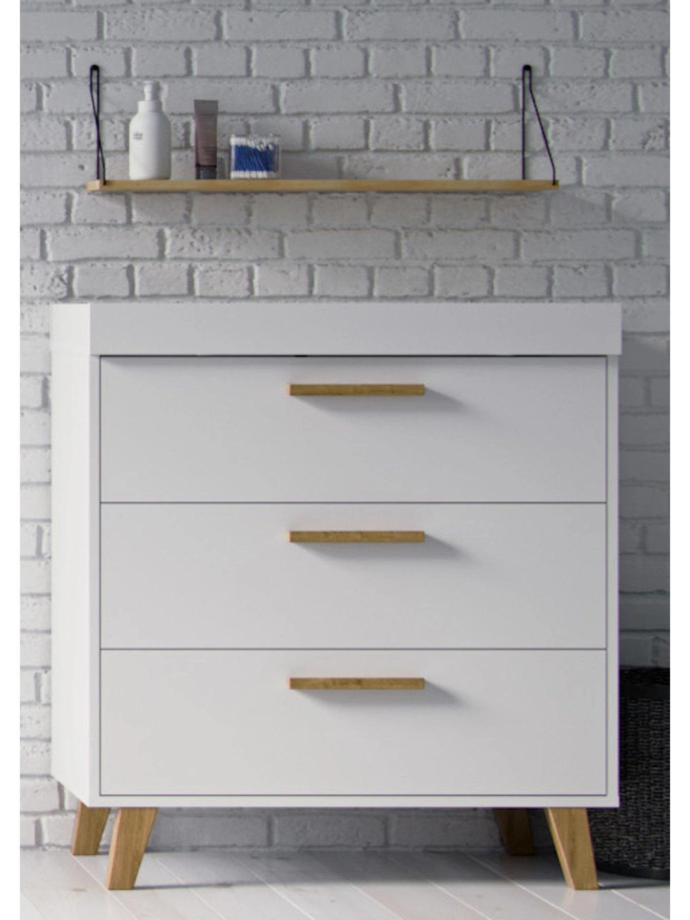 Little Acorns Siriana 2 Piece Furniture Set - White 7 Little Acorns Siriana 2 Piece Furniture Set - White - Image 5