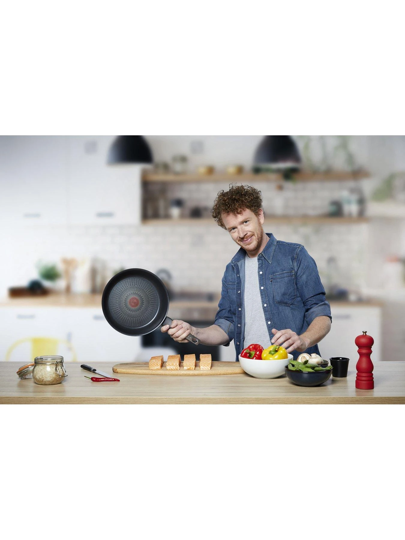 Tefal Unlimited Non-Stick Aluminium Induction Compatible 32 Cm Frying Pan 5 Tefal Unlimited Non-Stick Aluminium Induction Compatible 32 Cm Frying Pan - Image 3
