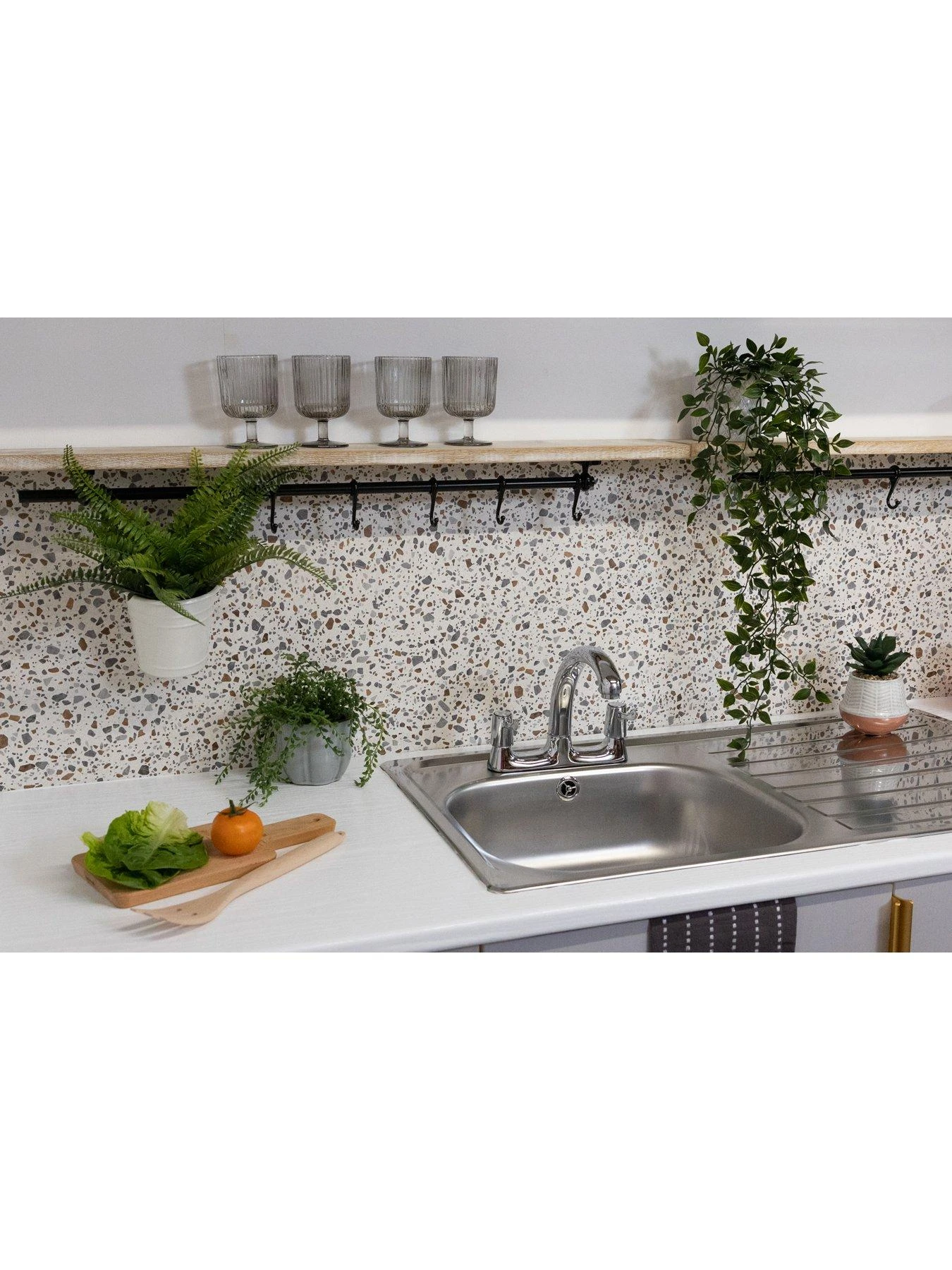 D-C-Fix Whitewood Self Adhesive Wood Vinyl Wrap Film - 67.5cm X 5m 5 D-C-Fix Whitewood Self Adhesive Wood Vinyl Wrap Film - 67.5cm X 5m - Image 3