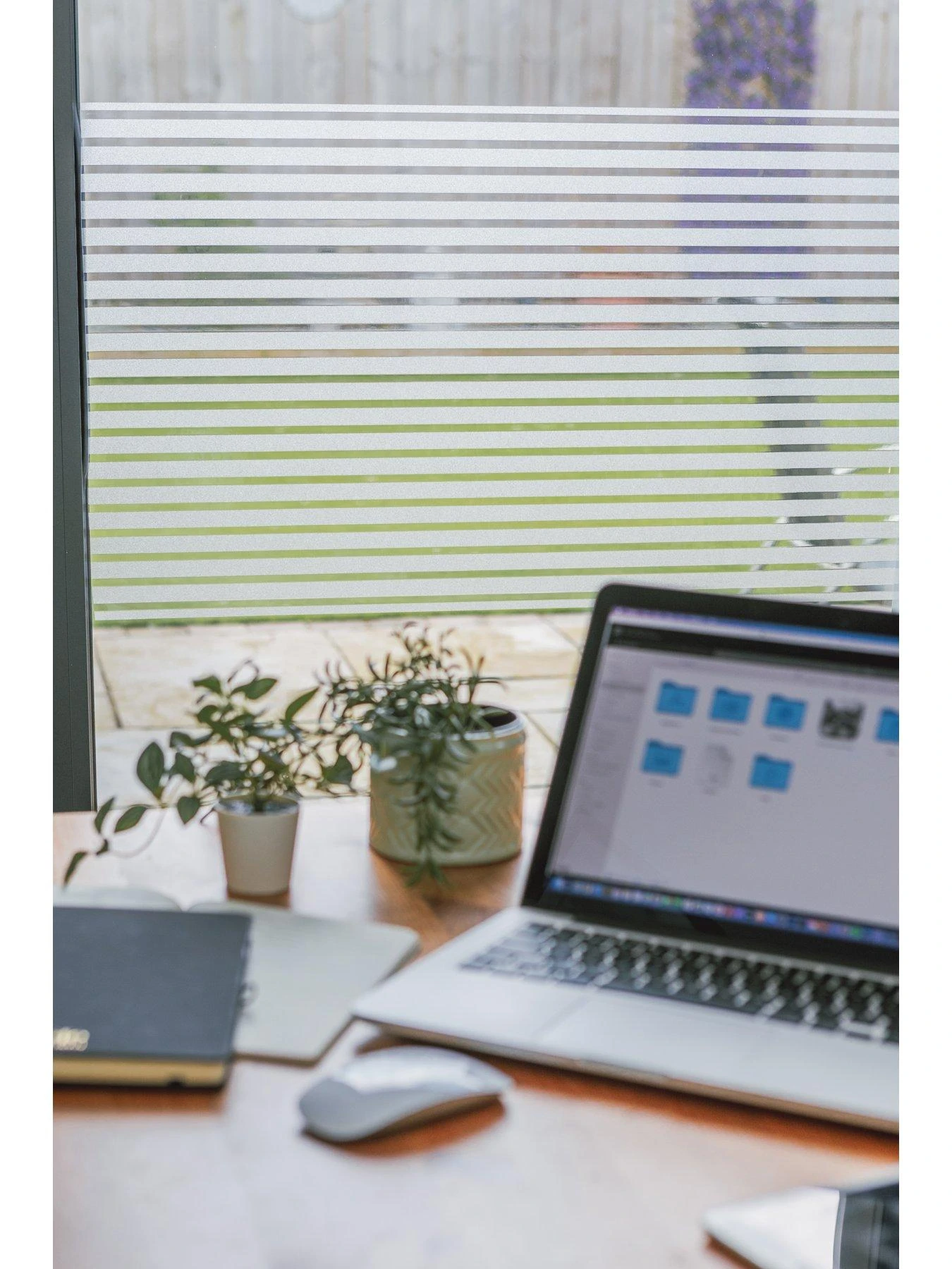 D-C-Fix Clarity Dc Fix Static Cling Window Vinyl Film For Privacy And Decoration - 45cm X 10m 4 D-C-Fix Clarity Dc Fix Static Cling Window Vinyl Film For Privacy And Decoration - 45cm X 10m - Image 2