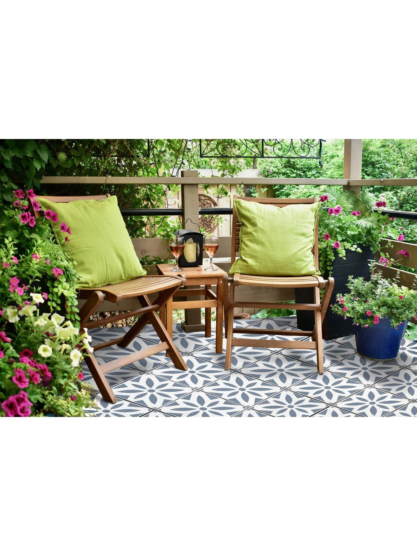 D-C-Fix Daisy Reusable Tile Stencil - 45 X 45 cm 7 D-C-Fix Daisy Reusable Tile Stencil - 45 X 45 cm - Image 5