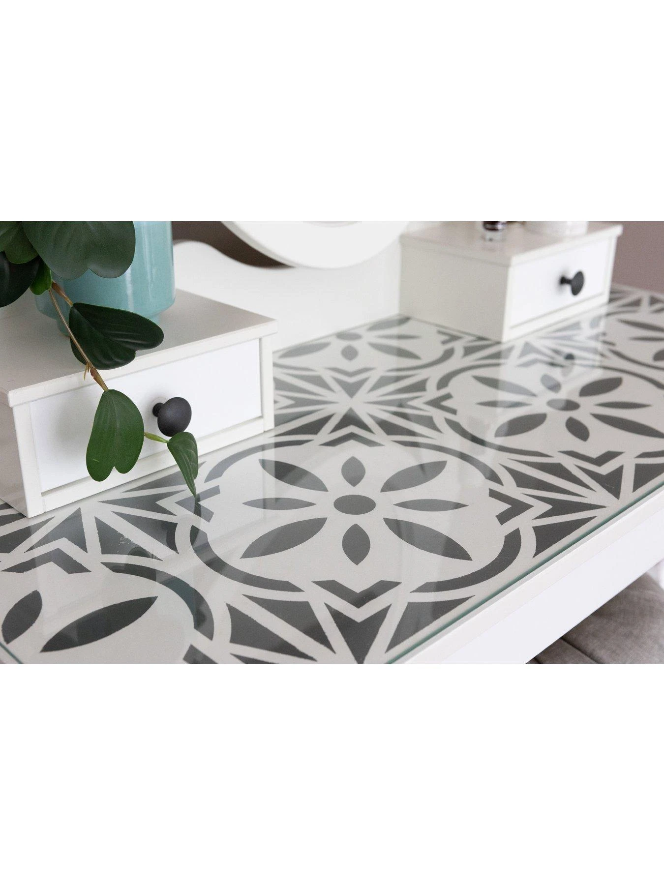 D-C-Fix Victoriana Reusable Tile Stencil - 60cm X 60cm 7 D-C-Fix Victoriana Reusable Tile Stencil - 60cm X 60cm - Image 5