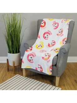 Adopt Me Hugs Fleece Blanket - Pink