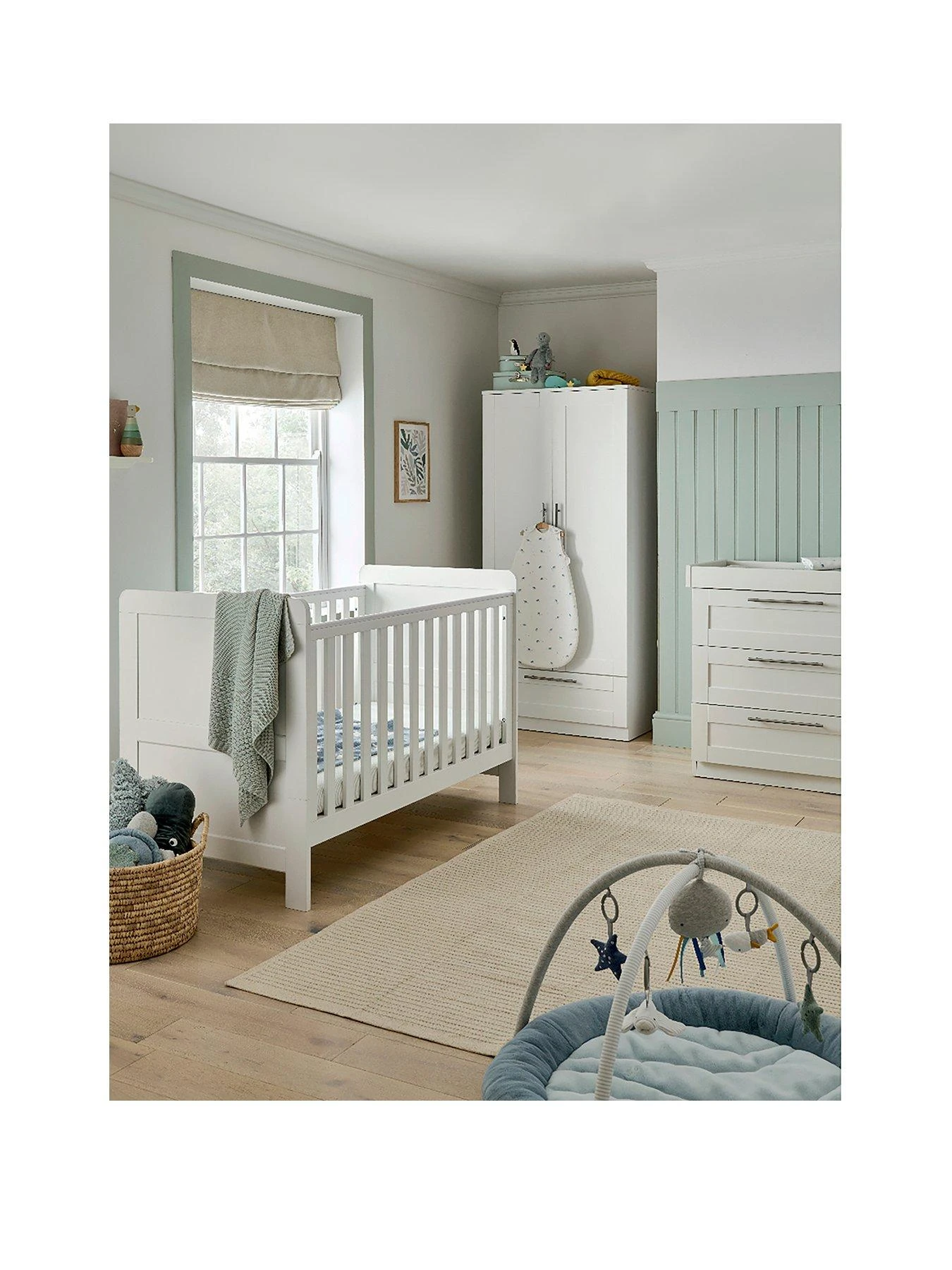 Mamas & Papas Hampden 3 Piece Furniture Range- White 4 Mamas & Papas Hampden 3 Piece Furniture Range- White - Image 2